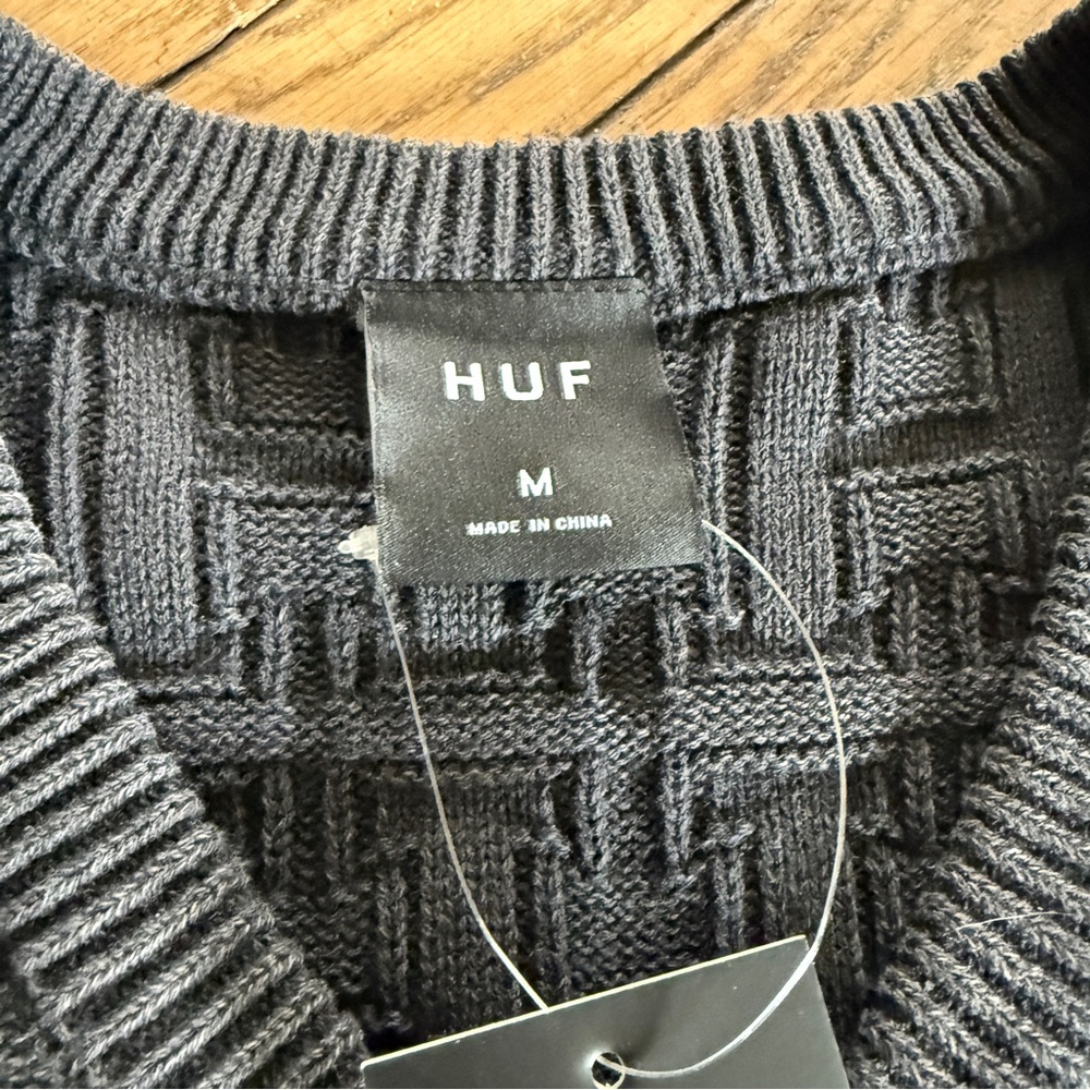 HUF Unisex Jacquard Sweater Vest - Picture 4 of 9